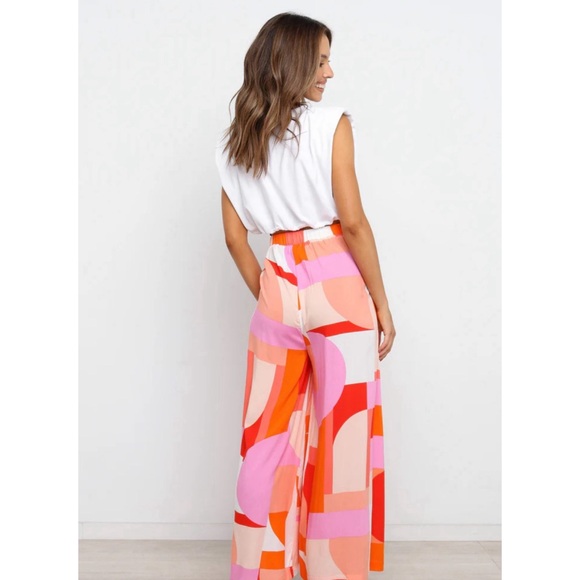 Petal & Pup Pomoa Printed Pants - Picture 2 of 5